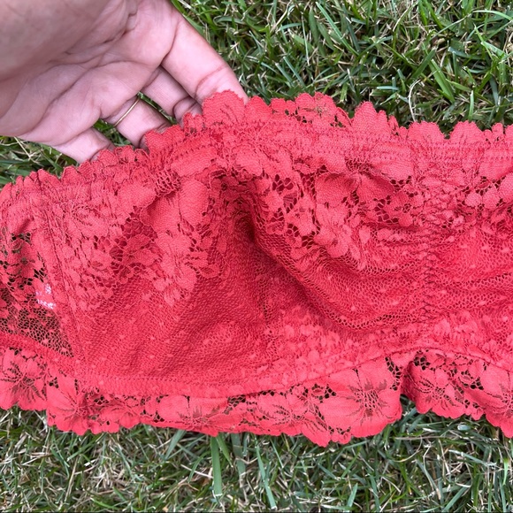 Bra - Picture 1 of 9